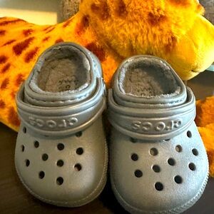 Grey fleece lined crocs